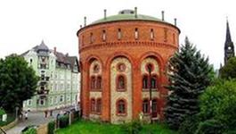 Bild: Wasserturm außen.jpg